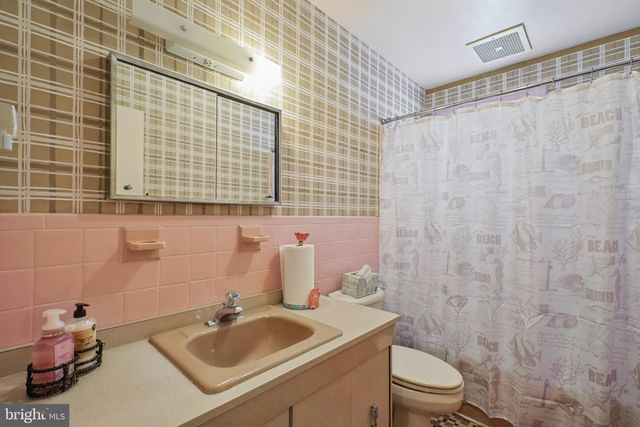 4 PEACHTREE CT, Baltimore, MD 21208