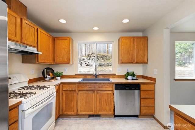 4557 NW Knute Anderson Road, Silverdale, WA 98383