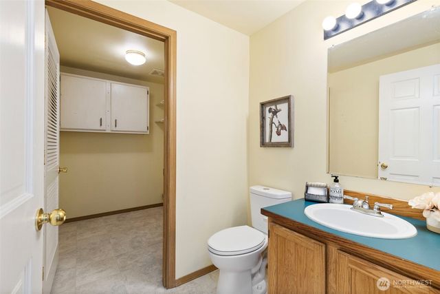 4557 NW Knute Anderson Road, Silverdale, WA 98383
