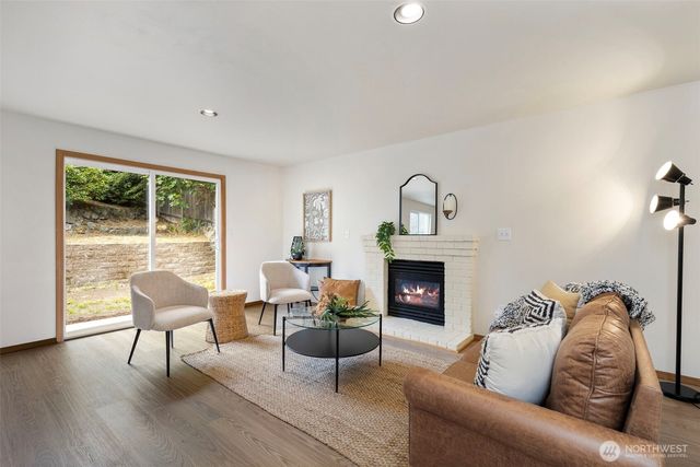 4557 NW Knute Anderson Road, Silverdale, WA 98383