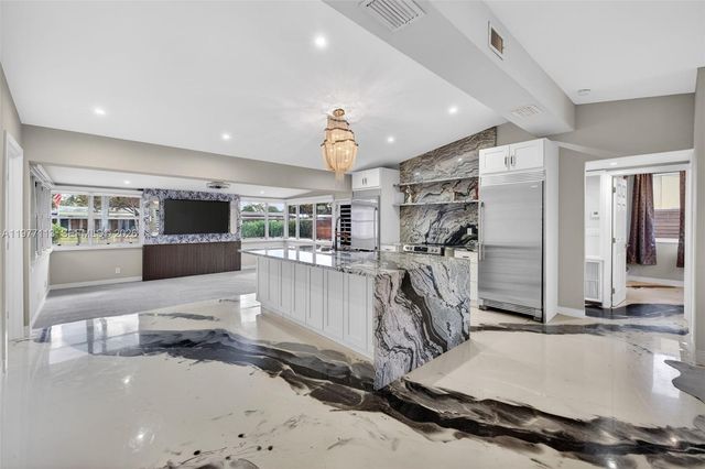 2436 Cat Cay Ln, Fort Lauderdale, FL 33312