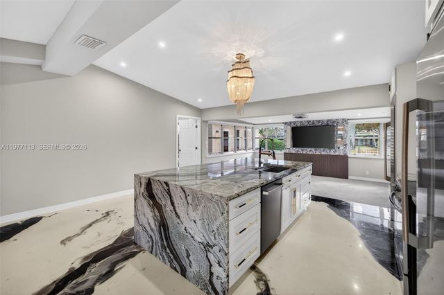 2436 Cat Cay Ln, Fort Lauderdale, FL 33312