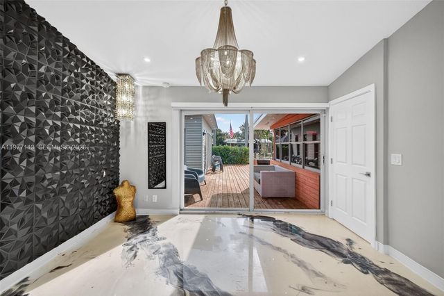 2436 Cat Cay Ln, Fort Lauderdale, FL 33312