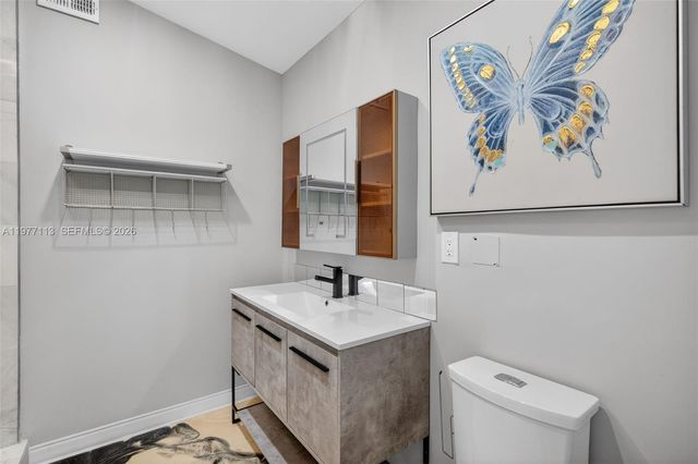 2436 Cat Cay Ln, Fort Lauderdale, FL 33312