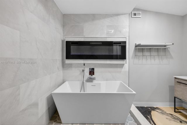 2436 Cat Cay Ln, Fort Lauderdale, FL 33312