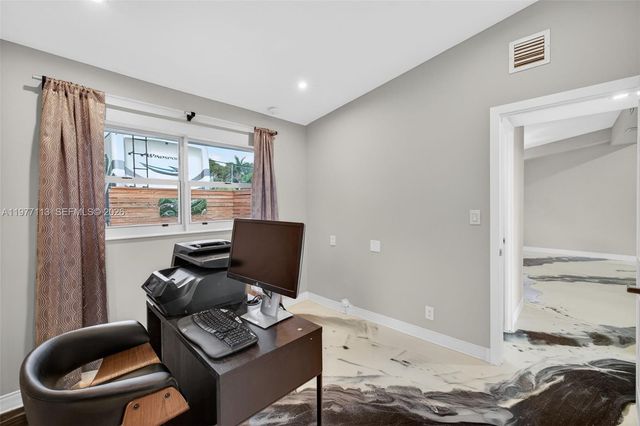 2436 Cat Cay Ln, Fort Lauderdale, FL 33312