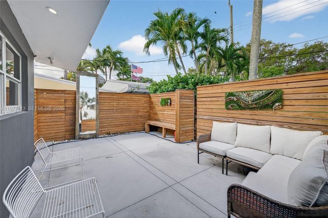 2436 Cat Cay Ln, Fort Lauderdale, FL 33312