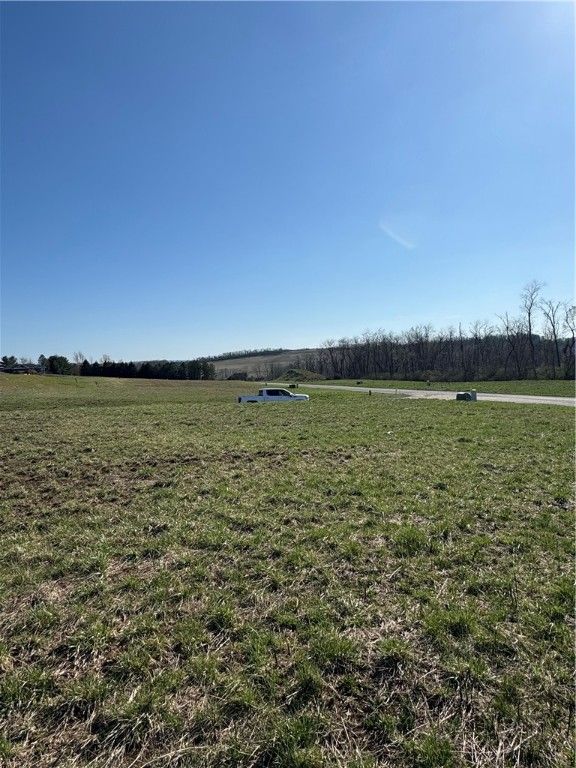 0 Hunter Dr, Scottdale, PA 15683