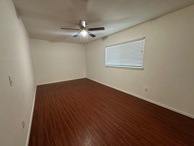 918 Eden Crest Drive, Garland, TX 75042