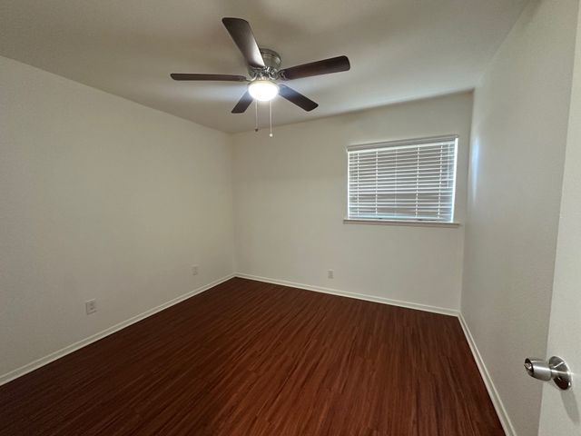 918 Eden Crest Drive, Garland, TX 75042