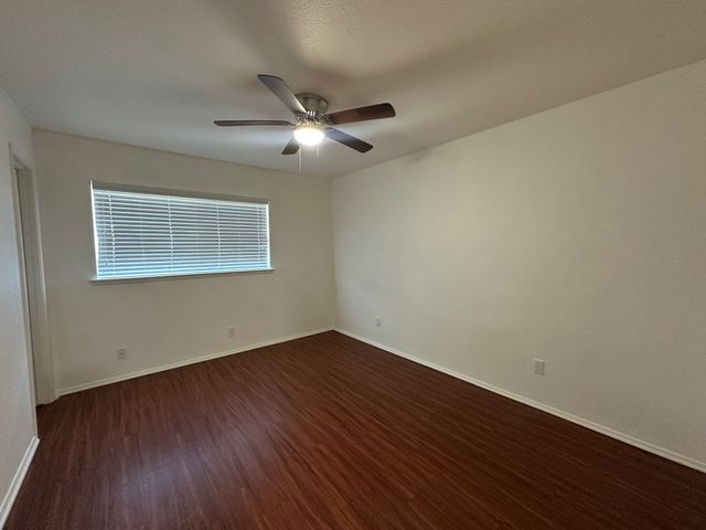 918 Eden Crest Drive, Garland, TX 75042