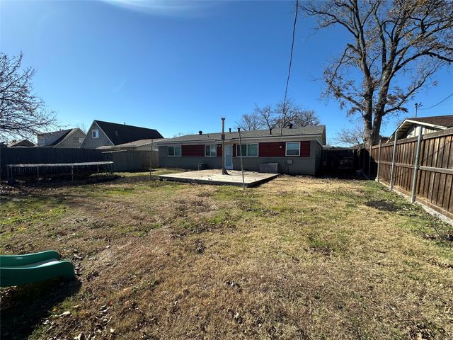 918 Eden Crest Drive, Garland, TX 75042