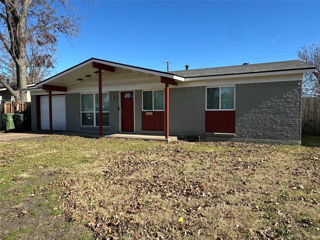 918 Eden Crest Drive, Garland, TX 75042