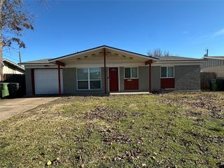 918 Eden Crest Drive, Garland, TX 75042