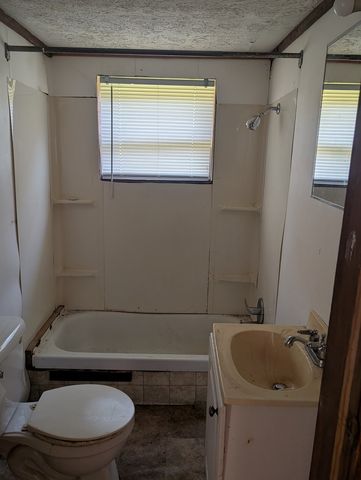 402 E 6th Avenue, Buena Vista, GA 31803