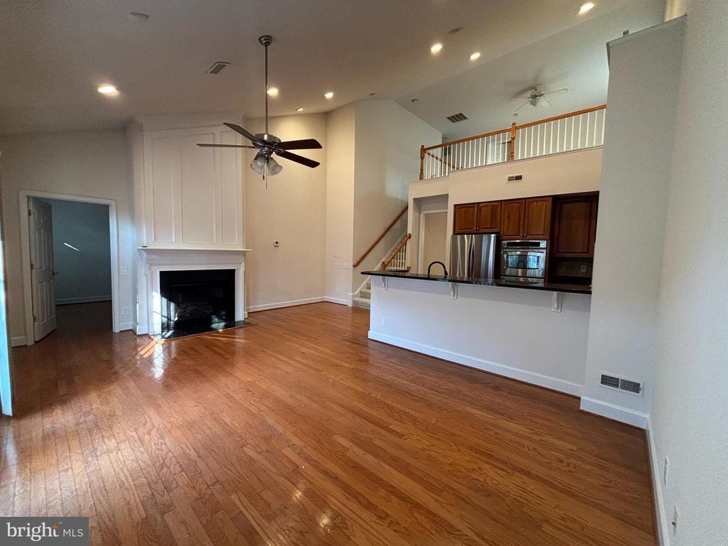 8861 WHITE ORCHID PL, Lorton, VA 22079