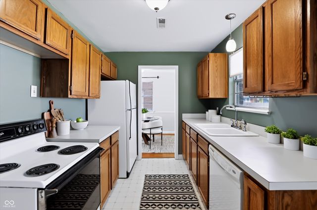 5614 Rosslyn Avenue, Indianapolis, IN 46220