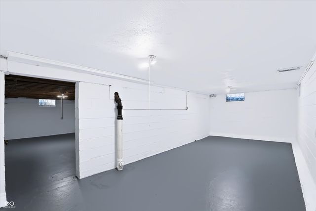 5614 Rosslyn Avenue, Indianapolis, IN 46220