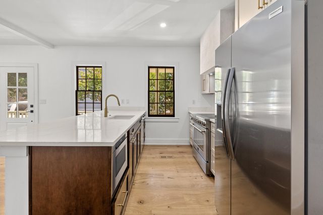 67 Drake Street, Charleston, SC 29403