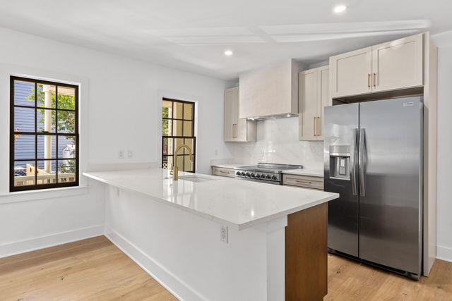67 Drake Street, Charleston, SC 29403
