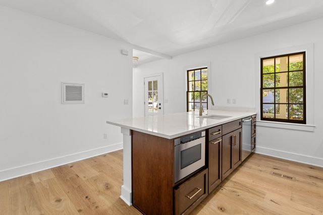 67 Drake Street, Charleston, SC 29403