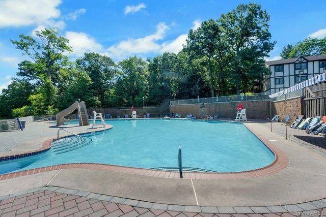342 Sierra Vista Lane 342, Valley Cottage, NY 10989