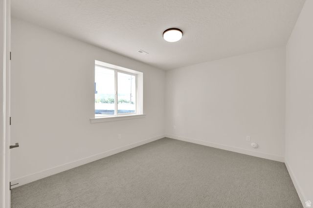 169 N HUSKER LN, Saratoga Springs, UT 84045