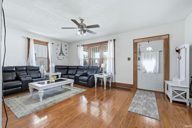 326 Lexington Court, Fort Wayne, IN 46806