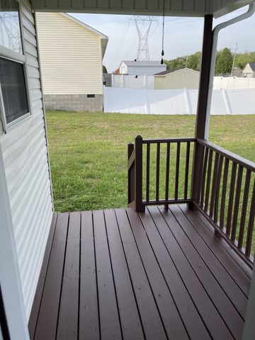 1604 Baucom Dr, Columbia, TN 38401