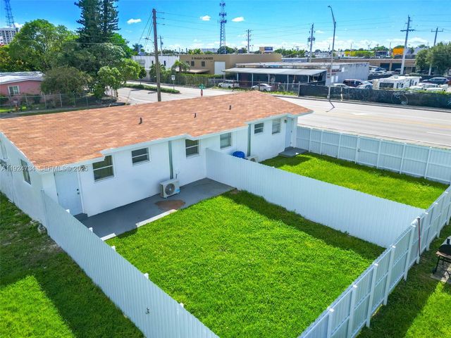 18350 SW 105th Ave 1, Miami, FL 33157