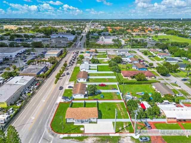 18350 SW 105th Ave 1, Miami, FL 33157