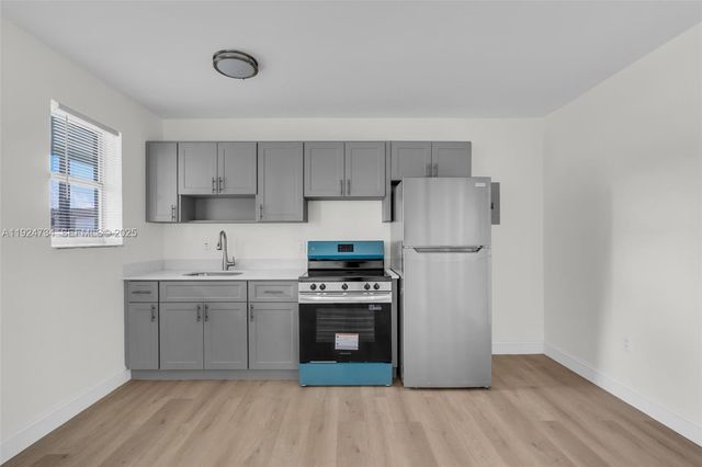 18350 SW 105th Ave 1, Miami, FL 33157