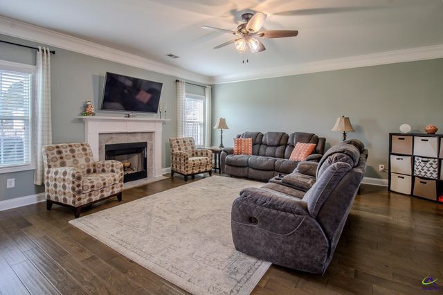 417 Newport Avenue, Kathleen, GA 31047