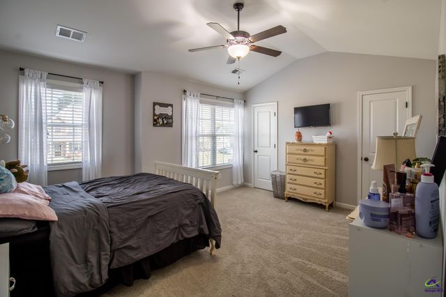 417 Newport Avenue, Kathleen, GA 31047