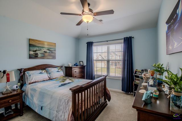 417 Newport Avenue, Kathleen, GA 31047