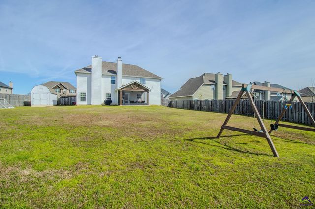 417 Newport Avenue, Kathleen, GA 31047