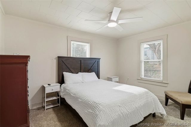 626 E 8th Street, Jeffersonville, IN 47130