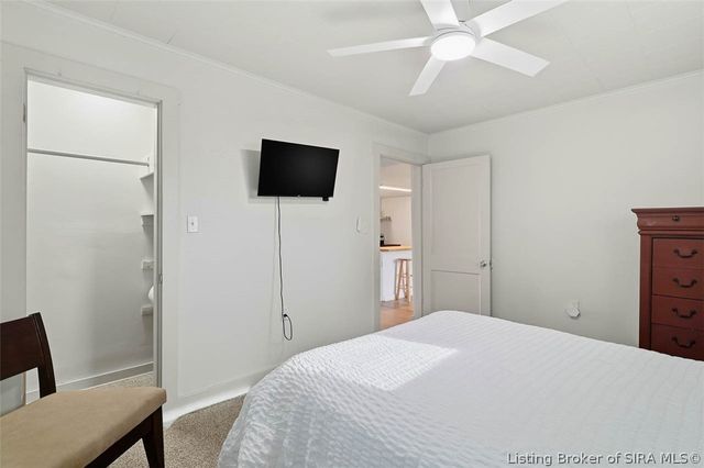 626 E 8th Street, Jeffersonville, IN 47130