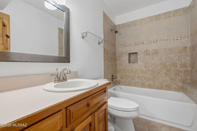 11201 E Hash Knife Circle, Tucson, AZ 85749