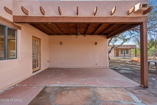 11201 E Hash Knife Circle, Tucson, AZ 85749