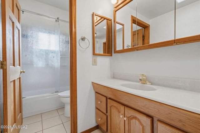 11201 E Hash Knife Circle, Tucson, AZ 85749