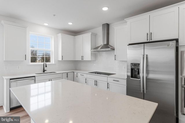 5719 HOWARD DR, Glen Burnie, MD 21060