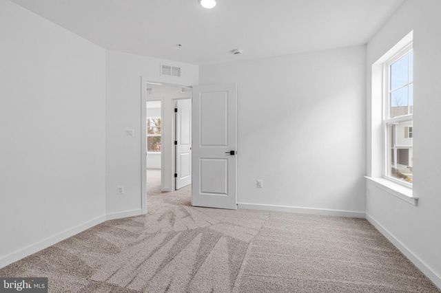 5719 HOWARD DR, Glen Burnie, MD 21060