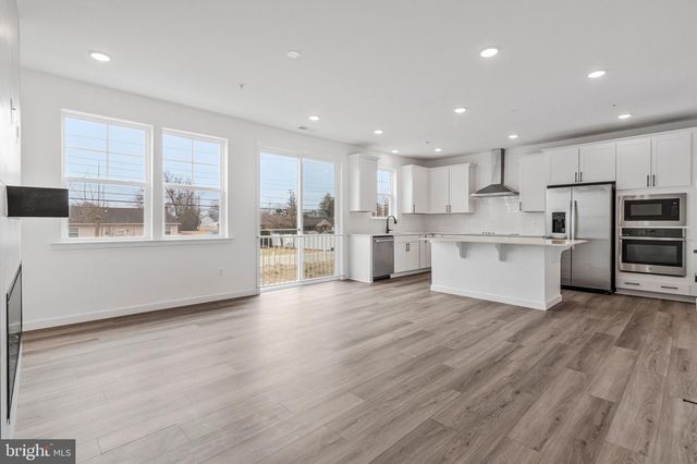 5719 HOWARD DR, Glen Burnie, MD 21060