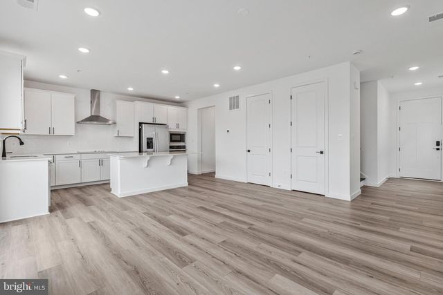 5719 HOWARD DR, Glen Burnie, MD 21060