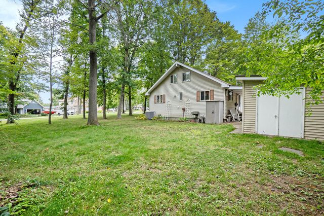 10905 1st Street, Morton Twp, MI 49346