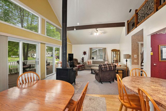 10905 1st Street, Morton Twp, MI 49346