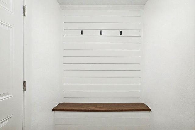 1135 W Portland Street, Springfield, MO 65807