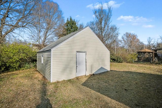 1135 W Portland Street, Springfield, MO 65807