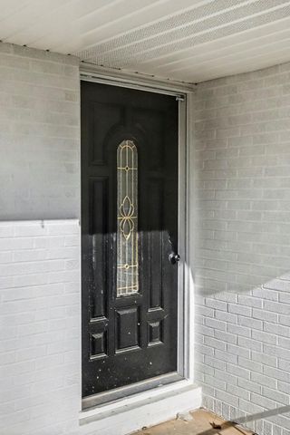 1135 W Portland Street, Springfield, MO 65807